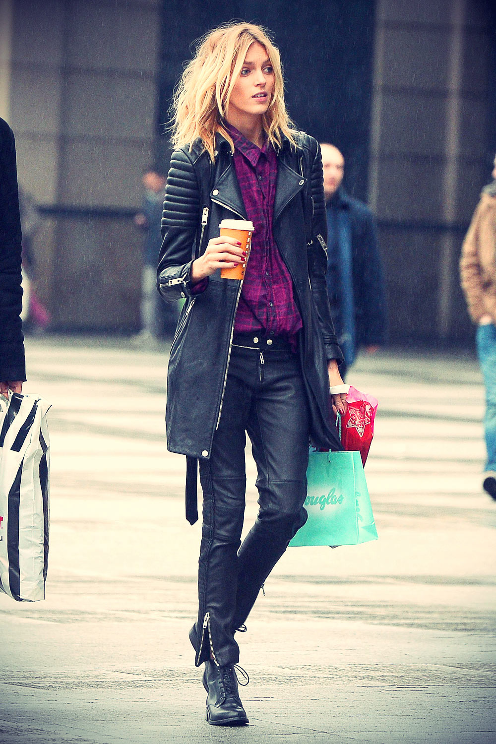 Anja Rubik Christmas shopping in Warsaw - Leather Celebrities