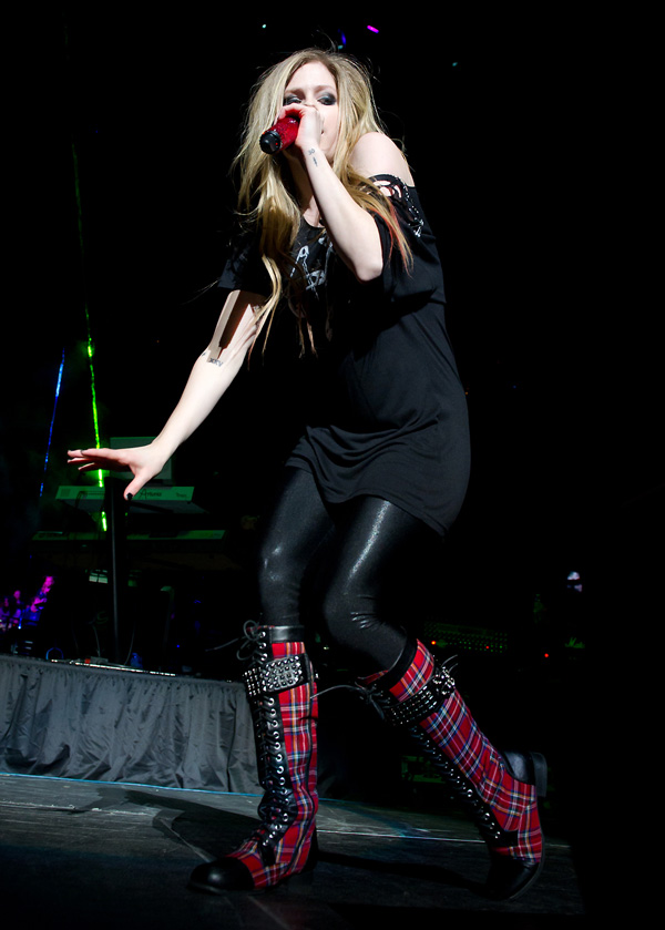 Avril Lavigne at Jingle Ball 2011