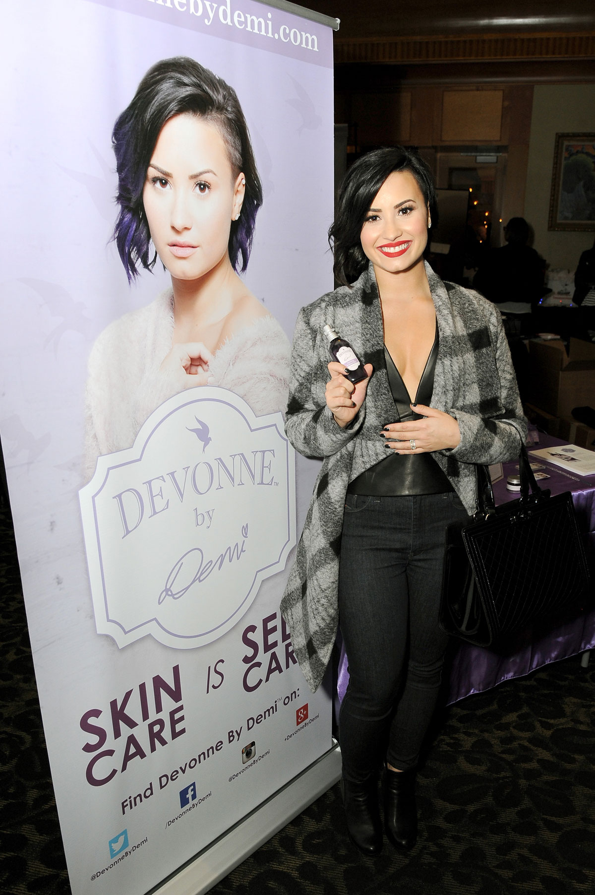 Demi Lovato attends KIIS FM Jingle Ball 2014 Gifting Lounge