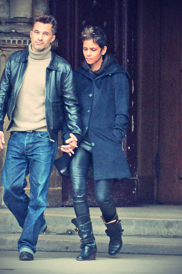 Halle Berry strolling through Paris and visting the churces