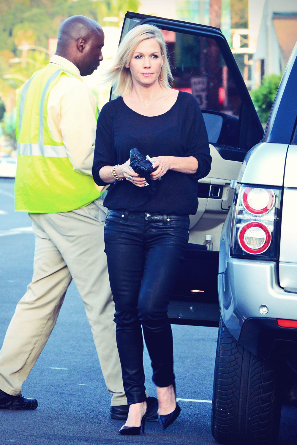 Jennie Garth at Fire Fly restaurant