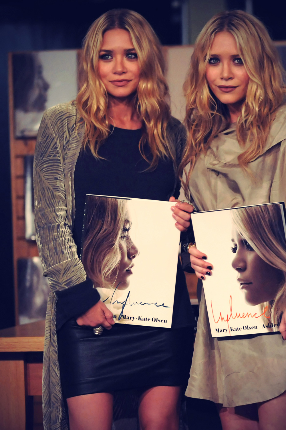 Mary-Kate And Ashley Olsen Instore Book Signing