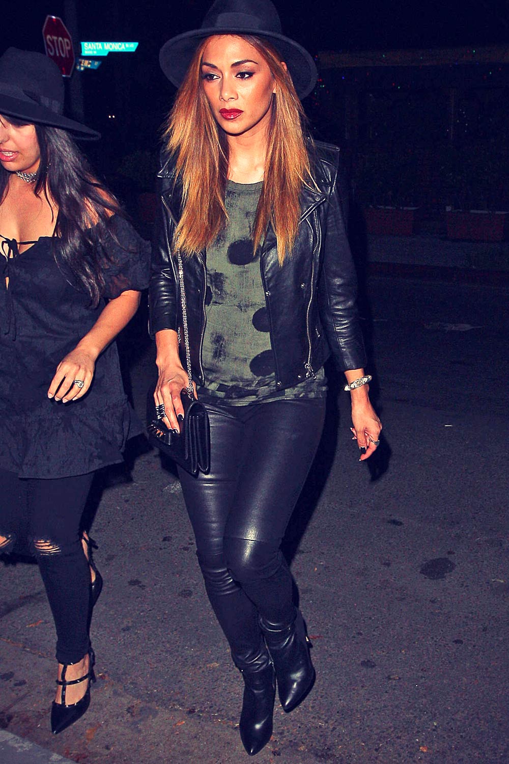 Nicole Scherzinger Leaves a Party with her friends