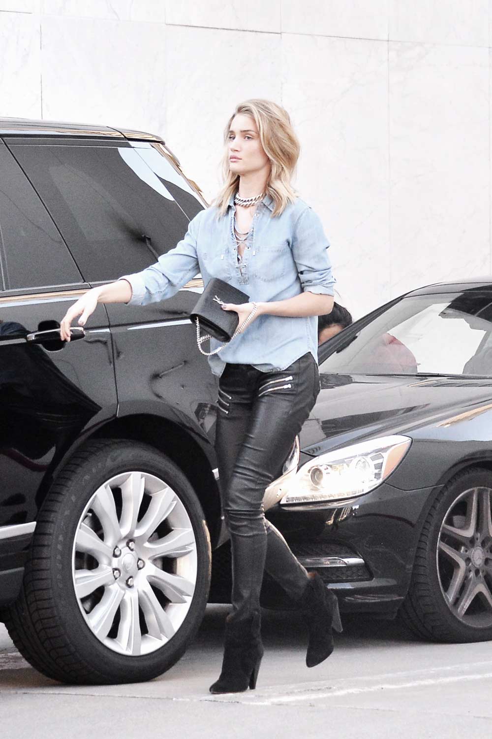 Rosie Huntington-Whiteley has a Car Accident