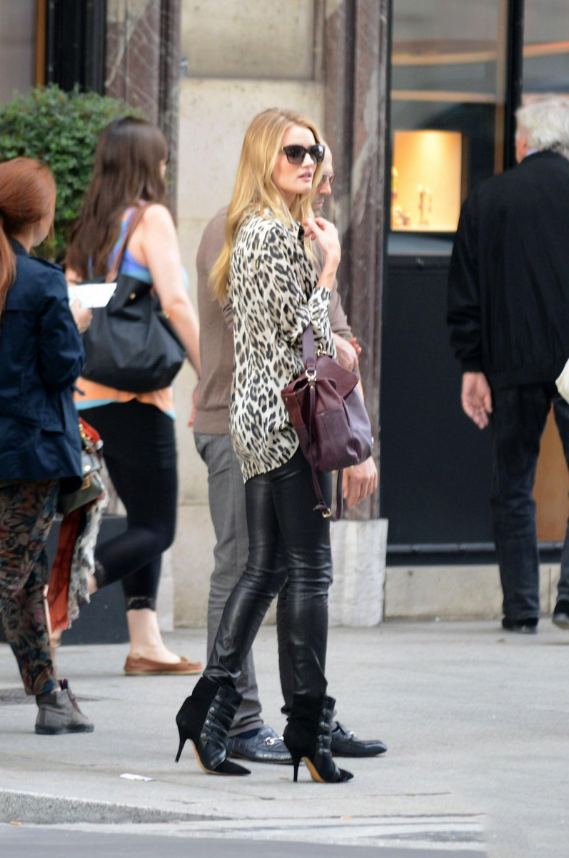 Rosie Huntington Whiteley out hanging in Paris